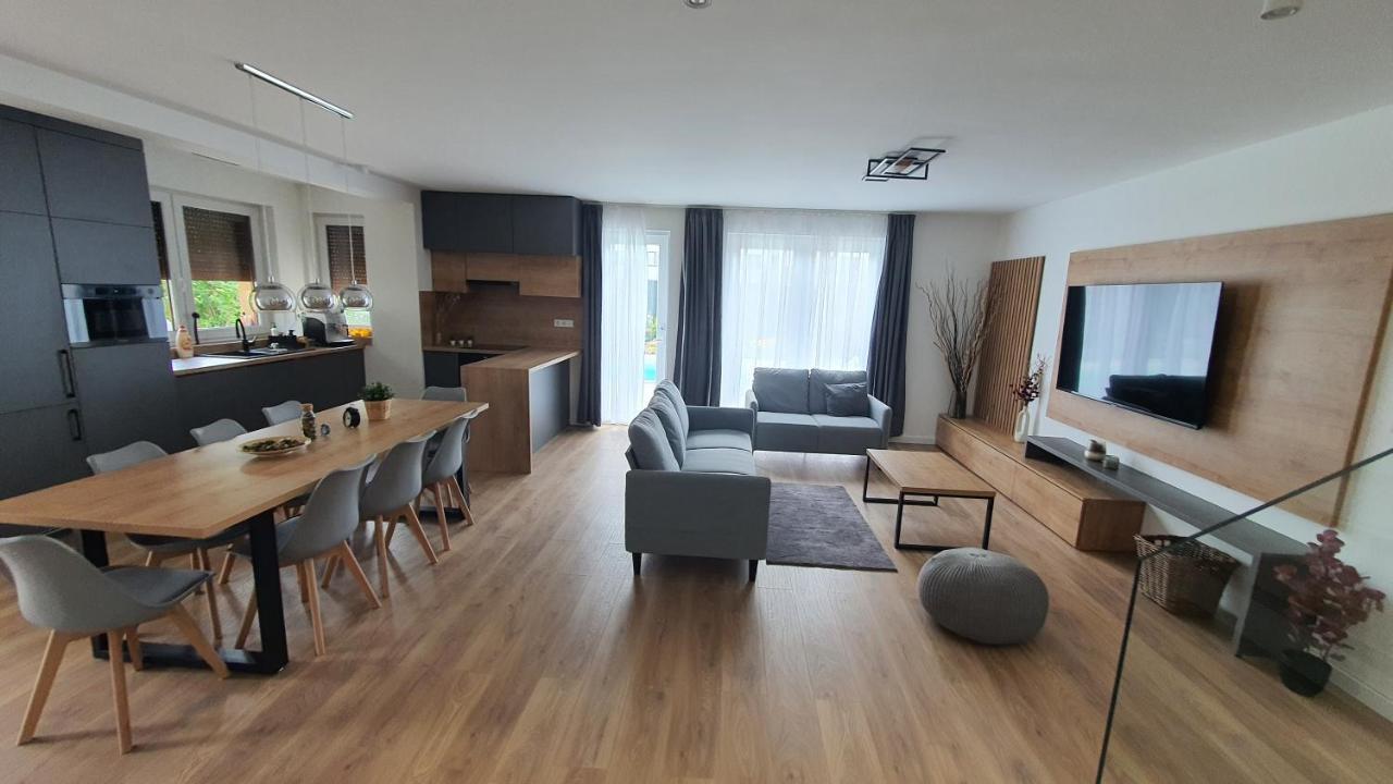 Velence Lakeside Pool House Eksteriør bilde